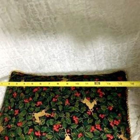 Vtg Christmas Mistletoe & Reindeer Throw Pillow - Picture 4 of 5